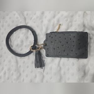 Elegant Black Ostrich Fashion Wristlet